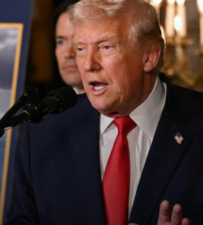 Trump anuncia ataques contra membros do estado islâmico na Nigéria por matança de cristãos