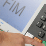 Criador da urna eletrônica é considerado foragido por Moraes