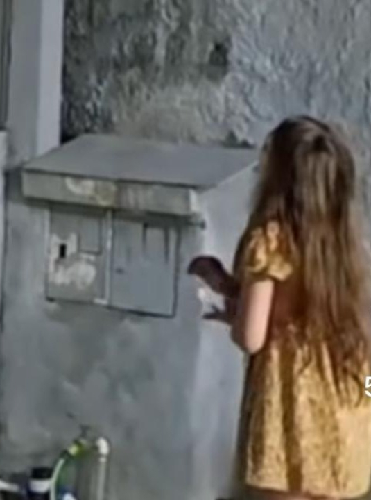 Criança deseja feliz aniversário a Deus e o inesperado acontece; VEJA VÍDEO