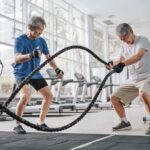 Treinamento intervalado de alta intensidade seguro e eficaz. Obtenha os benefícios cardiovasculares do treino intervalado de alta intensidade (HIIT) adaptando-o à sua capacidade