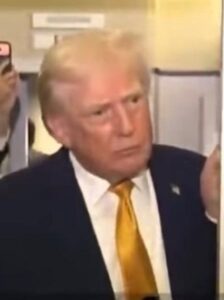 Trump atualiza informações sobre a venezuela a bordo do air force one