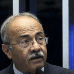 PGR pede fim de investigação contra senador flagrado com dinheiro na cueca