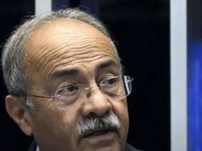 PGR pede fim de investigação contra senador flagrado com dinheiro na cueca