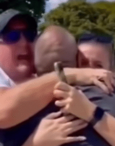 HISTÓRICO: Momento da libertação dos presos políticos vítimas do ex-ditador da Venezuela, Nicolás Maduro; ASSISTA