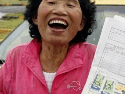 Depois de 960 tentativas, mulher finalmente passa no teste da autoescola