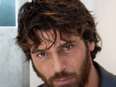 ASTRO DAS NOVELAS TURCAS, CAN YAMAN É PRESO EM OPERAÇÃO CONTRA DROGAS EM ISTAMBUL