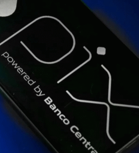 Enviar comprovante falso de Pix é considerado estelionato eletrônico