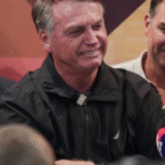 Bolsonaristas criticam apoio ‘envergonhado’ de Tarcísio à pré-campanha de Flávio