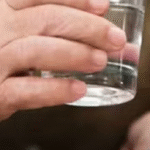 Novo estudo alerta para riscos do uso prolongado de Omeprazol e outros remédios do tipo