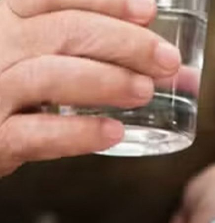 Novo estudo alerta para riscos do uso prolongado de Omeprazol e outros remédios do tipo