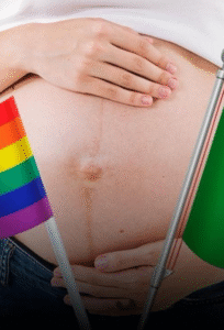 Itália proíbe casais gays e lésbicas de se tornarem pais