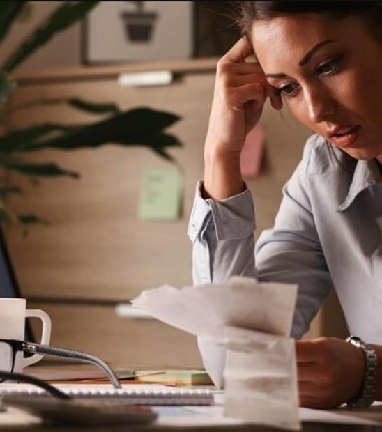 Alerta sobre golpes contra MEIs no início do ano em Marília. Sebrae diz que golpes crescem em meio ao período de pagamento de tributos e regularização. Veja dicas e instruções para não se tornar vítima