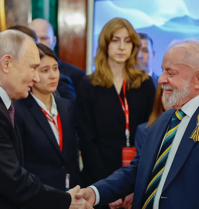 Lula e Putin conversam sobre “garantia à soberania” da Venezuela