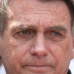 A explicação de Carlos para a queda de Bolsonaro na prisão