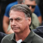 Bolsonaro tem hematoma, sangramento e está ‘atordoado’ após queda