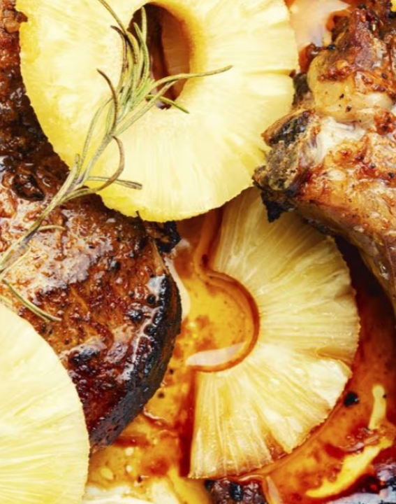 Abacaxi amacia carne no churrasco? A verdade que quase ninguém explica direito