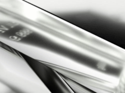 Disparada da prata impulsiona venda de joias e até conjuntos de jantar