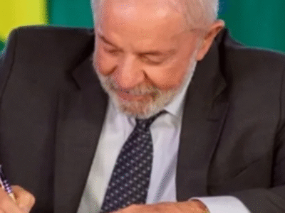 Governo reduz verba para a alfabetização enquanto infla o Pé-de-Meia