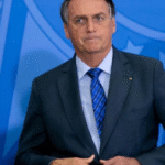 Anderson Torres ajuda Bolsonaro a usar remédios na Papudinha, dizem aliados