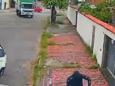 Vídeo mostra momento em que mulher e homem são sequestrados por engano no Rio de Janeiro; ASSISTA