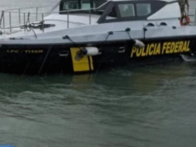 Mergulhadores da PF acham cocaína do PCC em casco de navio em Santos