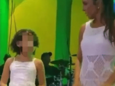 Enlouqueceu? Ivete Sangalo é denunciada ao MP-BA após dança com crianca em apresentação com letra imprópria: “Vou te chupar, chupar teu pescoço; te chupar todinho; chupar, chupar, chupar com gosto”…Veja vídeo!