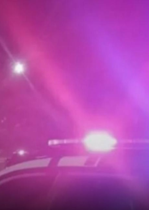 Dupla vai a motel com 3 menores no porta-malas do carro e acaba presa