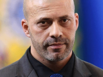 Moraes dá 4 horas para Daniel Silveira se casar em Petrópolis (RJ)