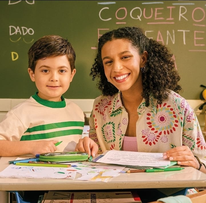 Sicredi inicia ano letivo de 2026 reforçando seu compromisso com a educação. Iniciativas já impactam mais de 320 mil educadores e alunos da rede escolar no Paraná, São Paulo, Rio de Janeiro e parte de Santa Catarina