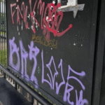 Emdurb alerta para vandalismo em pontos de ônibus já revitalizados