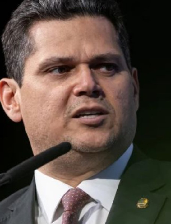 Senado ignora CPMI e dados do WhatsApp de Vorcaro ficam com Alcolumbre