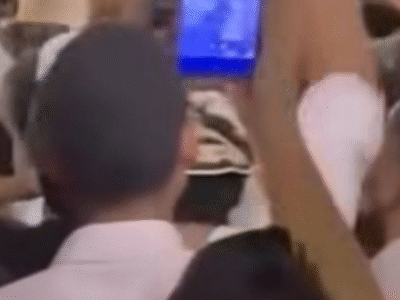 Manifestantes questionam Moraes em frente ao Banco Master: ‘Explica os milhões da tua mulher’; VEJA VIDEO