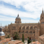 Unimar está entre aa 15 universidades brasileiras contempladas com bolsas Santander para curso de espanhol na Espanha. Intercâmbio de imersão na Universidade de Salamanca. Saiba como participar