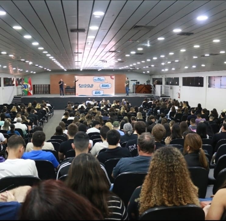 Unimar recebe milhares de novos alunos na tradicional “Recepção dos Ingressantes” em acolhimento que marca o início da jornada acadêmica