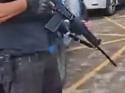 INESPERADO: Drogas apreendidas ‘explodem’ ao bater no chão; carga reagiu ao impacto e gerou uma detonação imediata; VEJA VÍDEO