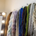 Estudo: extensões de cabelo têm substâncias nocivas associadas a câncer e problemas de pele