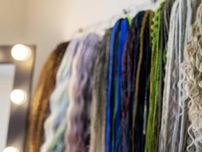 Estudo: extensões de cabelo têm substâncias nocivas associadas a câncer e problemas de pele