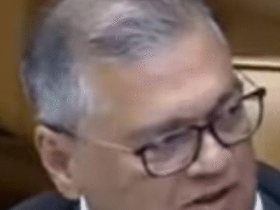 Dino cita o caso da Havaianas ao defender boicotes como liberdade; ASSISTA VÍDEO