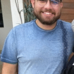 Caso chocante: líder de grupo juvenil do DE é denunciado por abuso de 8 menores.