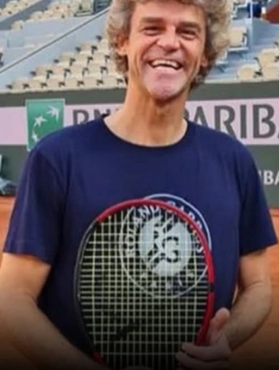 Caso Orelha envolve familiar do ex-tenista Guga em novo depoimento