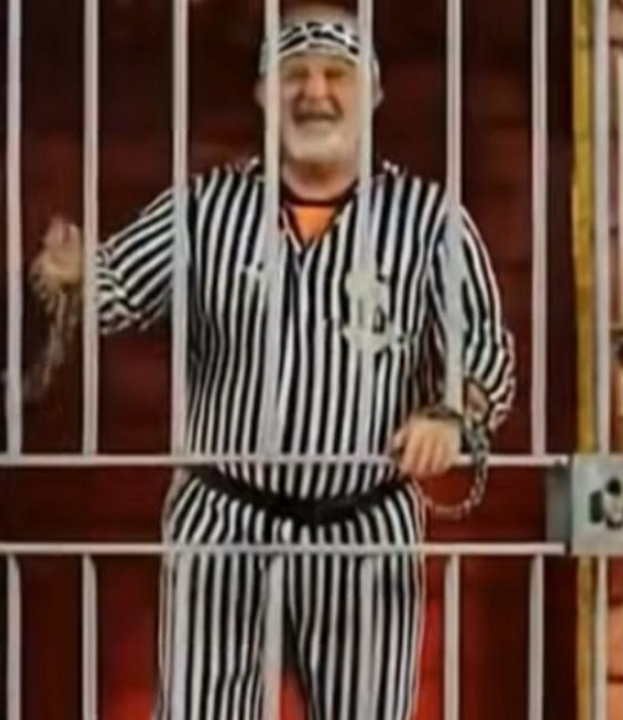 Flávio Bolsonaro usa IA para ironizar desfile de Lula: ‘bloco Laladrão’; VEJA VÍDEO