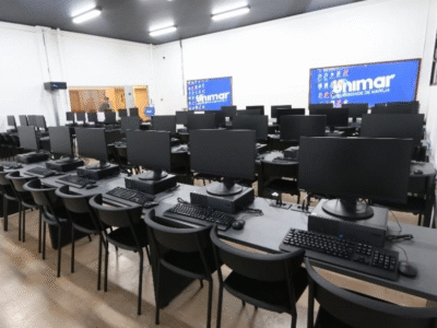 4 novos laboratórios de ponta são inaugurados pela Unimar, que se consolida como a principal infraestrutura de Tecnologia do Interior de SP. Investimento robusto impulsiona novo curso de Cibersegurança e fortalece o de Inteligência Artificial, pioneirismo no estado e destaque nacional