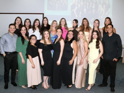 Residência Médica do HBU conclui mais um ciclo formativo com 19 novos especialistas em uma cerimônia marcada por emoção, reconhecimento e celebração à trajetória acadêmica