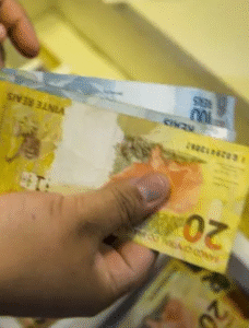 PRÉVIA DO PIB: economia tem crescimento mais fraco desde 2020