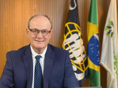 Cooperativismo de crédito brasileiro consolida crescimento e projeta protagonismo global em 2026. Nos últimos dez anos, o segmento viu seus ativos crescerem cinco vezes