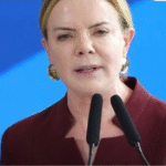 Gleisi questiona levantamentos sobre consequëncias do fim da iornada 6×1. É fácil falar. Nunca gerou um emprego privado como empresária. Só vive às custas do $ público. E ainda precisa explicar melhor as denúncias de corrupção. Quer fazer politicagem às custas da demissão dos trabalhadores