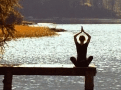 Estudo revela que a prática de ioga pode ajudar a reduzir pela metade o período inicial e severo de abstinência de opioides. Veja com pesquisadores de Harvard e Israel