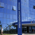 Governo deve antecipar pagamento do 13º de aposentados e pensionistas do INSS; veja datas