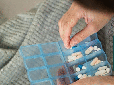 Uso correto de medicamentos em dias quentes: cuidados essenciais de armazenamento e utilização no verão para sua segurança