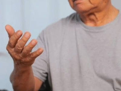 Como o Parkinson interfere no reconhecimento da voz e das emoções. Pesquisa mostra que o lado do cérebro inicialmente atingido influencia resposta ao tratamento, como o disponível hoje no Brasil apenas no Albert Einstein. Veja